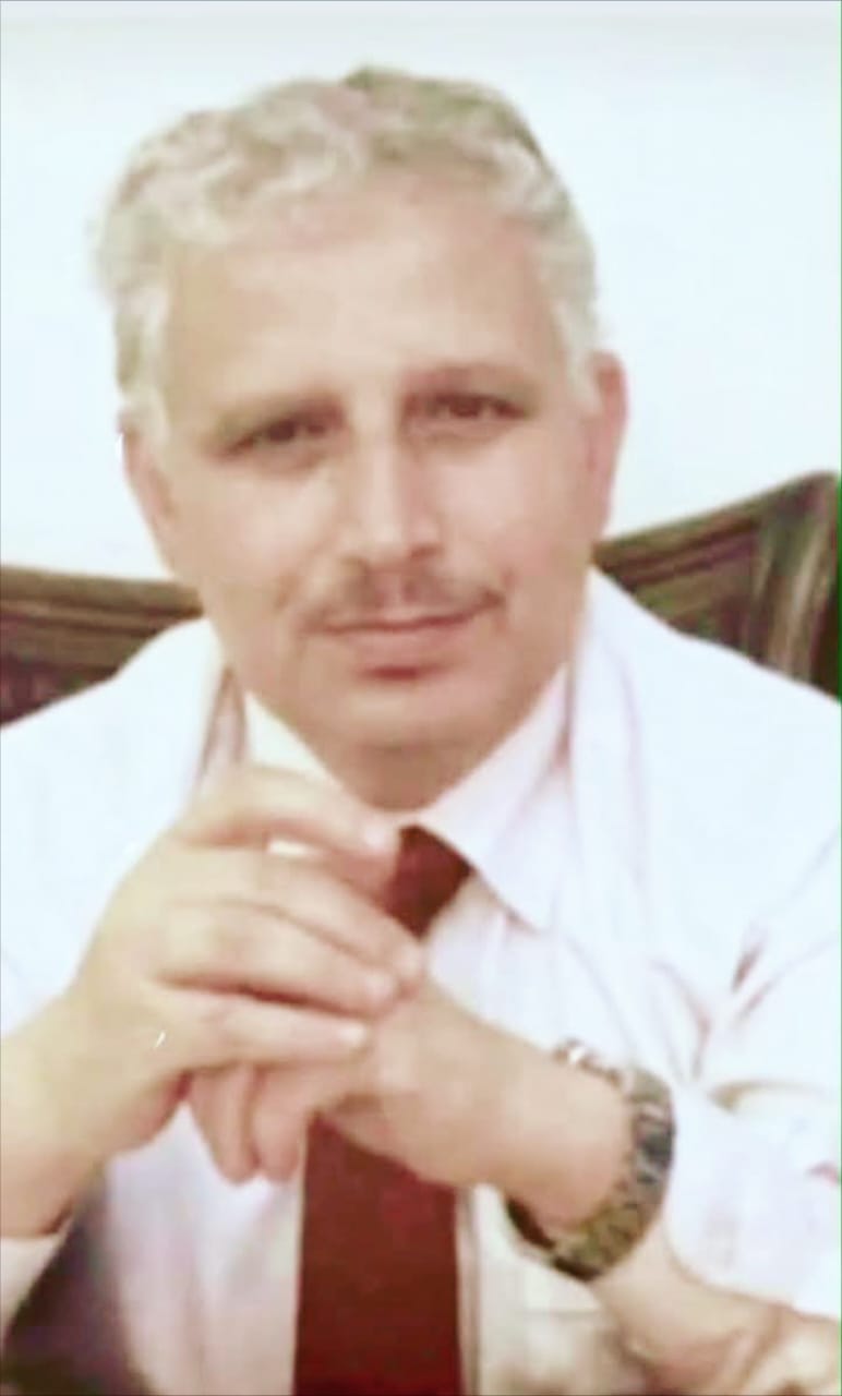 اللي ما يطول العنب.. حامض عنه يقول 