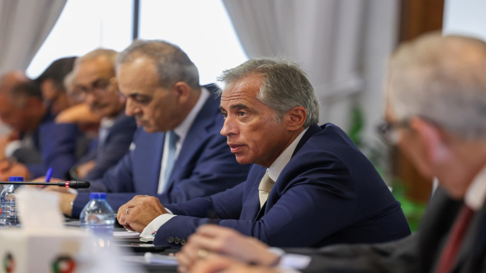 رئيس الوزراء يصدر بلاغا لإعداد مشروع قانون الموازنة لعام 2026  رئيس الوزراء يصدر بلاغا لإعداد مشروع قانون الموازنة لعام 2026