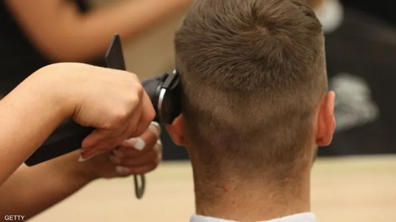 عيد : سنرفع أجور الحلاقة وسيكون السعر حسب المحافظة 