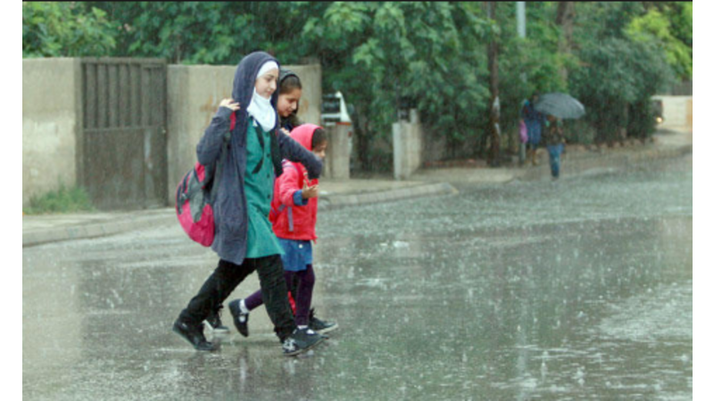 تأخير دوام المدارس الحكومية والخاصة في الطفيلة 