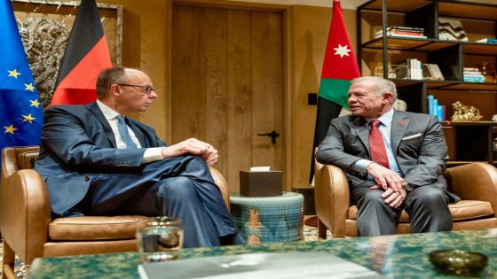 الملك يلتقي المستشار الألماني في العقبة