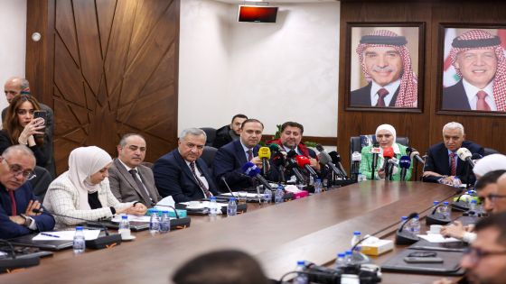 المومني: الإعلام خط الدفاع الأول للاستقرار ولن نتهاون مع مروّجي المعلومات المضللة