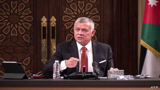 A handout picture released by the Jordanian Royal Palace on March 23, 2021 shows Jordanian King Abdullah II speaking during a meeting with the speaker and heads of a number of committees at the House of Representatives in the capital Amman. (Photo by - / Jordanian Royal Palace / AFP) / RESTRICTED TO EDITORIAL USE - MANDATORY CREDIT "AFP PHOTO / JORDANIAN ROYAL PALACE / YOUSEF ALLAN" - NO MARKETING NO ADVERTISING CAMPAIGNS - DISTRIBUTED AS A SERVICE TO CLIENTS