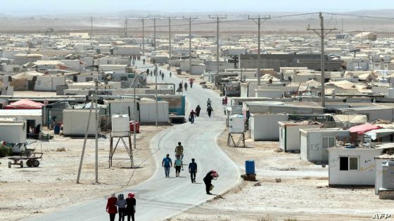A general view shows the UN-run Zaatari camp for Syrian refugees, north east of the Jordanian capital Amman, on September 19, 2015. UN Humanitarian Chief Stephen O'Brien visited the Zaatari camp for talks with Jordanian officials on the refugee crisis. AFP PHOTO / KHALIL MAZRAAWI (Photo by KHALIL MAZRAAWI / AFP)