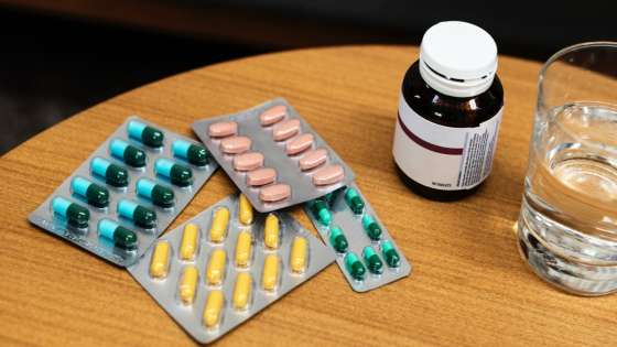 2500 بلاغا عن أعراض جانبية للأدوية ‏في 2021