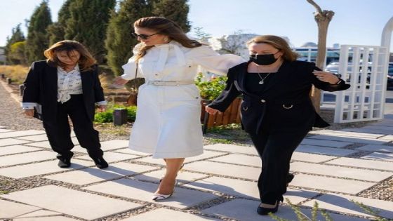 الملكة رانيا العبدالله تزور دار نعمة