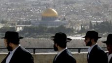 جماعات الهيكل تطلق حملة متصاعدة لفرض قربان الفصح داخل المسجد الأقصى