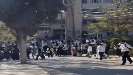 الأمن: ضبط 42 شخصاً شاركوا بمشاجرة وقعت داخل الجامعة الأردنية أثناء مغادرتهم