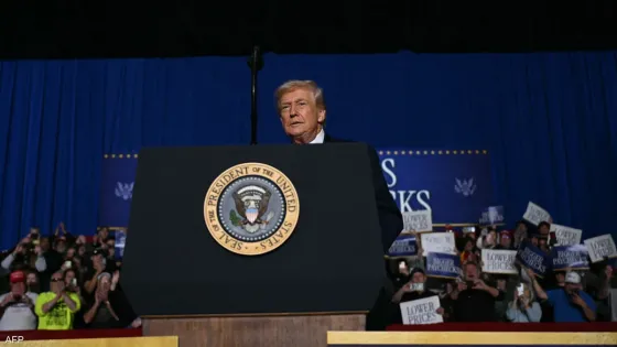 هل دقت ساعة الحرب .. ترامب يعلن توجه أسطول حربي آخر نحو إيران