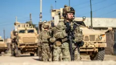 الدفاع السورية تعلن تسلم قاعدة التنف من القوات الأميركية