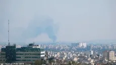 الهجمات الإيرانية تتواصل على الخليج رغم إعلان وقف إطلاق النار