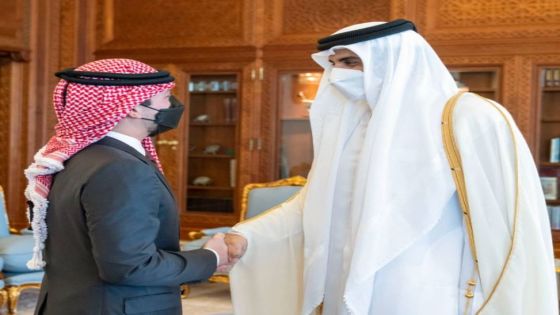 لقاء أخوي بين أمير قطر وولي العهد الأمير الحسين