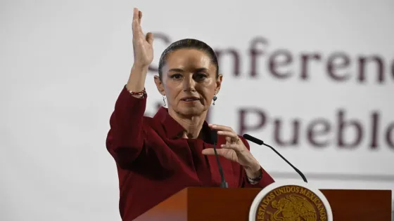 رئيسة المكسيك تقاضي رجلا تحرش بها جنسيا أمام الكاميرات