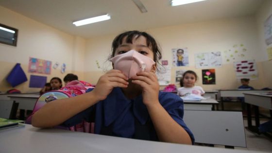 مخاوف بالأردن من تبعات التعليم عن بعد إثر تفشي كورونا