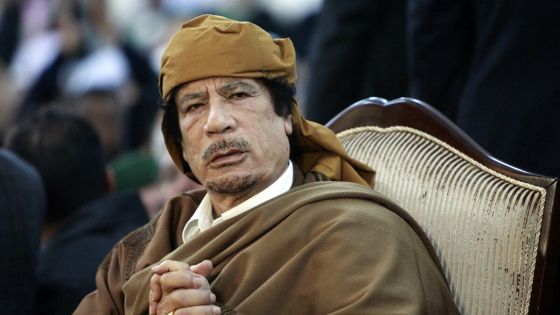 مرافق شخصي للقذافي يكشف تفاصيل اللحظات الأخيرة قبل مقتله