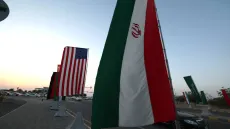 واشنطن : سنتفاوض مع إيران عبر القنابل إذا لم تغيّر موقفها