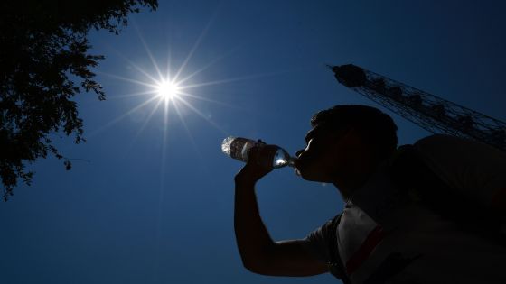 A man drinks water on June 22, 2017 in central Milan during a hot summer-day.
In Italy, forecasters say the current heatwave could turn out to be the most intense in 15 years, with temperatures around eight degrees above the seasonal average -- 39 degrees Celsius in Milan and up to 30 in the Alps at an altitude of 1,000 metres (3,300 feet). / AFP PHOTO / Miguel MEDINA (Photo credit should read MIGUEL MEDINA/AFP/Getty Images)