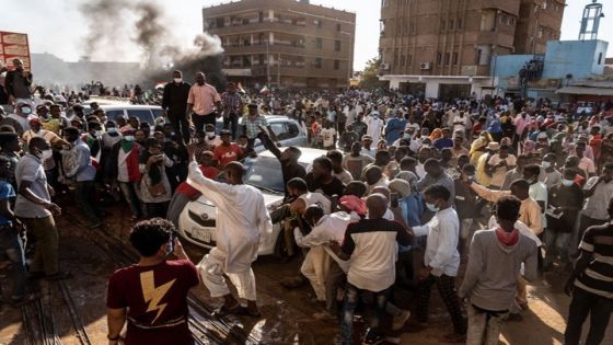 قتلى بقمع الأمن للتظاهرات في السودان مع قطع الاتصالات