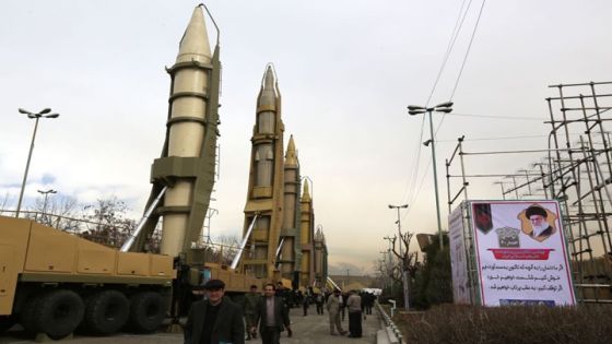 إيران تهدد بقصف أي دولة تساعد في ضربها عسكريا