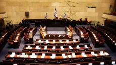 الائتلاف الحاكم في إسرائيل يقترح حلّ الكنيست تمهيدا لانتخابات مبكرة