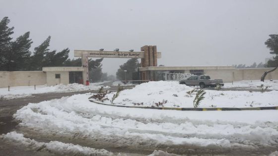 جامعات تؤجل امتحانات طلبتها السبت بسبب الظروف الجوية