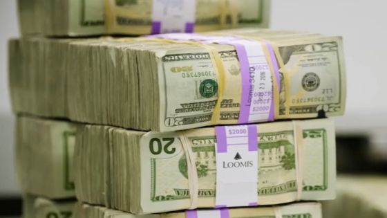 مستثمر أردني يقع فريسة عملية تهريب اموال يقودها رئيس وزراء لبناني اسبق بالتعاون مع أخيه وزوجته