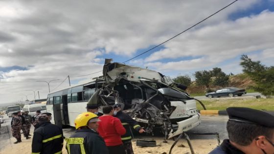 كشف سبب حادث الحافلة والقلاب على طريق عمان – اربد
