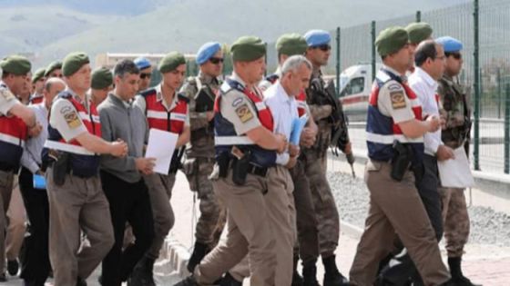 اعتقالات واسعة في تركيا لعناصر الجيش