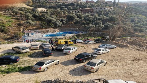 الأجواء الدافئة تدفع الأردنيين لمتنزهات وتلفريك عجلون