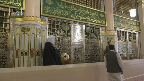 السعودية: زيارة قبر الرسول للرجال فقط