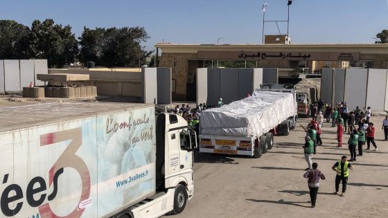 FILED - 21 October 2023, Egypt, Rafah: The first trucks carrying aid to the Gaza Strip cross the Rafah border crossing between Egypt and the Gaza Strip. Twenty trucks carrying medical supplies are to enter the Gaza Strip, the Egyptian TV channel al-Qahera news reports. Photo: Amr Adel/dpa