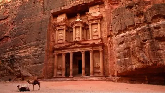 بريزات يوجه نداء للأردنيين : البترا بحاجة لفزعتكم