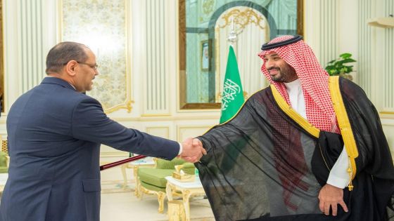 السفير هيثم أبو الفول يقدم أوراق اعتماده لولي العهد السعودي