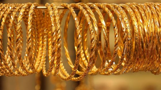 105.20 دينار سعر الذهب عيار 21 بالسوق المحلية