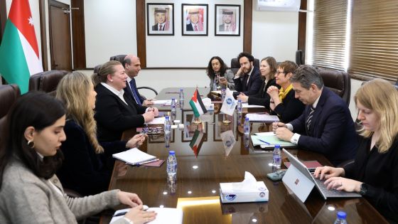 التخطيط والبنك الأوروبي لإعادة الإعمار يبحثان مشاريع المياه والطاقة والتعليم