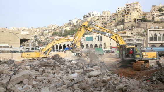 أمانة عمّان تنفذ أعمال هدم في شارع الطلياني ضمن مشروع تطوير أحياء العاصمة