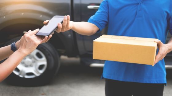 تنظيم قطاع الاتصالات تحذّر من التعامل مع خدمات التوصيل غير المرخصة