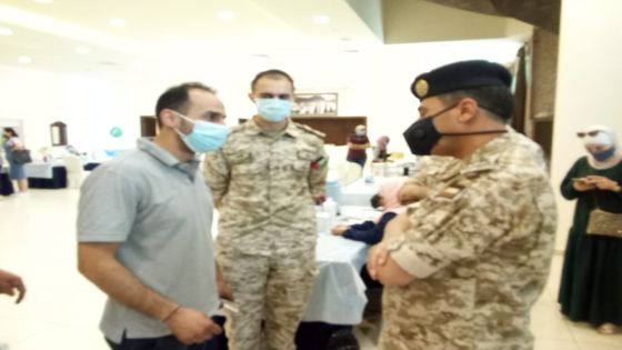 نائب سمو رئيس المركز يتفقد اجراءات التطعيم في مدينة الحسين للشباب