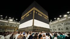 شركات الحج الفلسطينية تعلق العمل بموسم الحج 2026