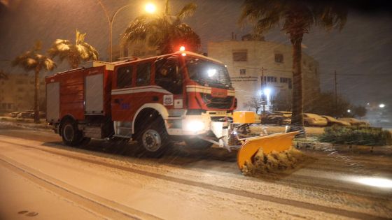 إخلاء 600 شخص علقوا بالطريق بسبب الثلوج في الجبيهة وأبو نصير