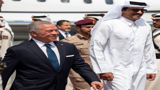 الملك وأمير قطر يعقدان مباحثات في الدوحة حول المستجدات الخطيرة في المنطقة