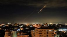 إصابة 80 شخصا في شمال إسرائيل بصاروخ من إيران