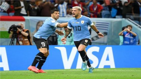 نجم أوروجواي يحطم جهاز تقنية الفيديو عقب وداع كأس العالم