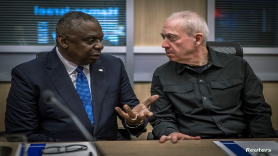 U.S. Secretary of Defense Lloyd Austin meets Israeli Minister of Defense Yoav Gallant upon his arrival to Tel Aviv, Israel, October 13, 2023, in this photo by Chad McNeeley/Office of the Secretary of Defense Public Affairs/Handout via REUTERS ATTENTION EDITORS - THIS PICTURE WAS PROVIDED BY A THIRD PARTY