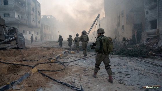 FILE PHOTO: Israeli soldiers operate in the Gaza Strip amid the ongoing conflict between Israel and the Palestinian Islamist group Hamas, in this handout picture released on January 21, 2024. Israel Defense Forces/Handout via REUTERS THIS IMAGE HAS BEEN SUPPLIED BY A THIRD PARTY/File Photo