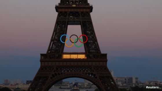 Paris 2024 Olympics - Preview - Eiffel Tower, Paris, France - June 25, 2024 Olympic rings are displayed on the Eiffel Tower, ahead of the Paris 2024 Olympic games in Paris REUTERS/Pawel Kopczynski