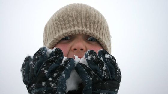 رئيس غرفة الطوارئ للمواطنين: عليكم التزام منازلكم وتأجيل اللعب في الثلج