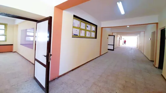 رئيس الديوان الملكي يفتتح مدرستي حي المطار واليادودة