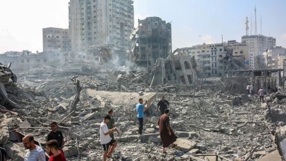الاحتلال ينسف مربعا سكنيا في غزة