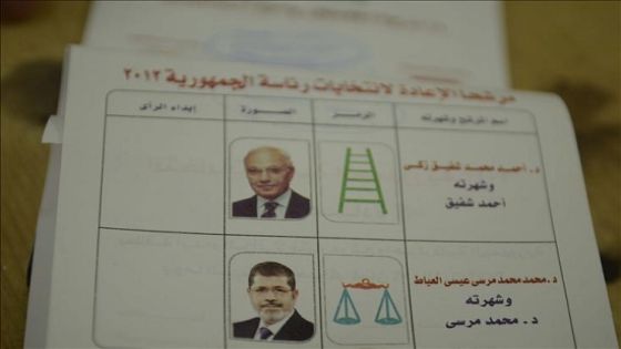 وزير سعودي: أحمد شفيق فاز على مرسي بانتخابات مصر